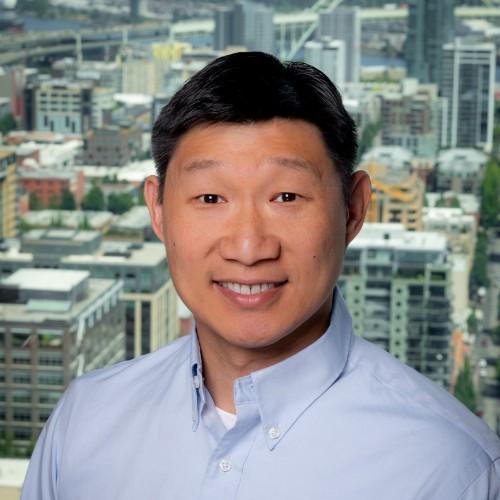 Leo Ching